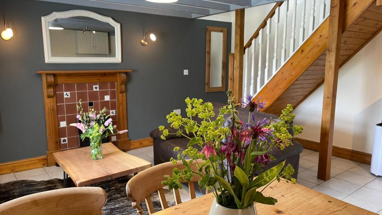 Вилла Crug Yr Eryr Isaf Llandysul Экстерьер фото